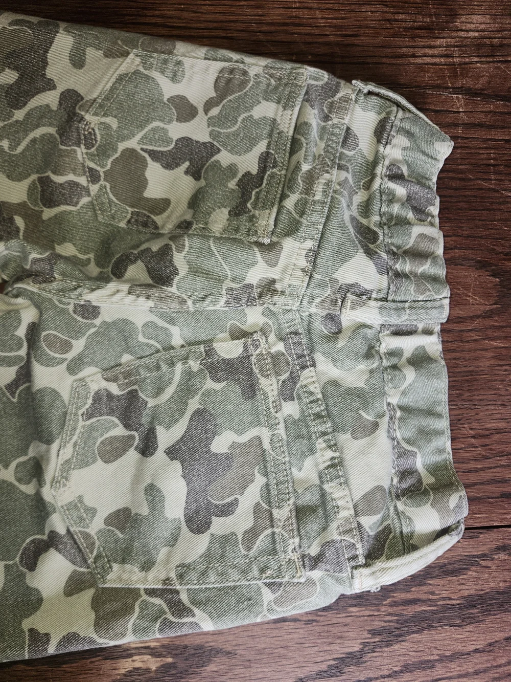 Camo Print Pants with Elastic Waist